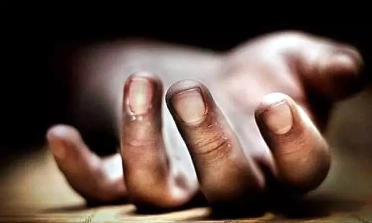 மனைவி பிரிந்த விரக்தியில் தொழிலாளி தூக்கிட்டு தற்கொலை: போலீசார் விசாரணை மனைவி பிரிந்த விரக்தியில் தொழிலாளி தூக்கிட்டு தற்கொலை: போலீசார் விசாரணை