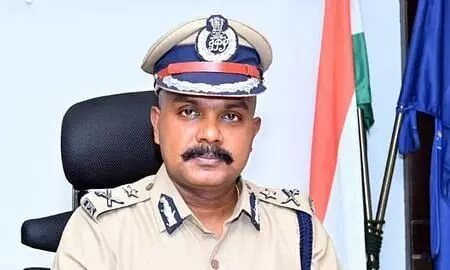 திருச்சி மண்டல தனிப்பரிவு போலீசார் அதிரடி மாற்றம் : ஐஜீ பாலகிருஷ்ணன் திடீர் நடவடிக்கை திருச்சி மண்டல தனிப்பரிவு போலீசார் அதிரடி மாற்றம் : ஐஜீ பாலகிருஷ்ணன் திடீர் நடவடிக்கை
