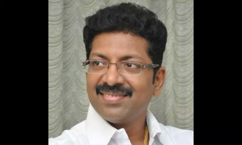 மதுரை மாவட்ட பாஜக தலைவராக டாக்டர் சரவணன் நியமனம் மதுரை மாவட்ட பாஜக தலைவராக டாக்டர் சரவணன் நியமனம்