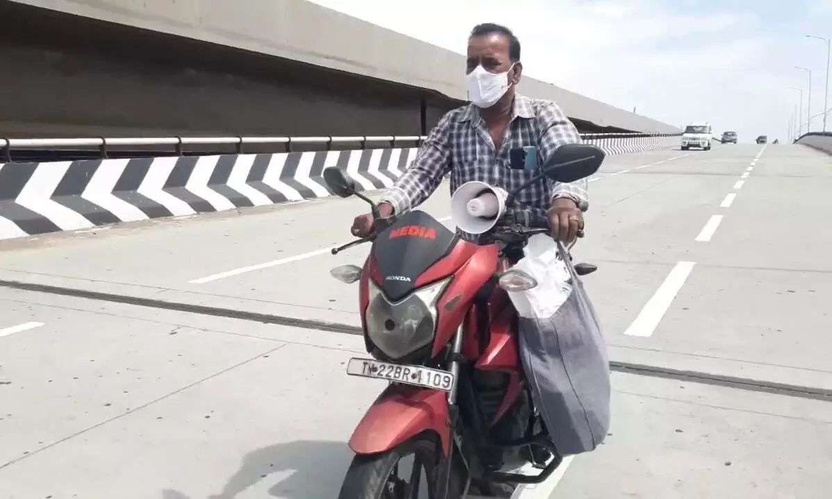 செல்லும் இடமெல்லாம் விழிப்புணர்வை ஏற்படுத்தும் லொள்ளு சபா சேஷு செல்லும் இடமெல்லாம் விழிப்புணர்வை ஏற்படுத்தும் லொள்ளு சபா சேஷு