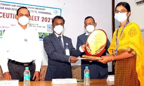 கால்நடை மருத்துவக்கல்லூரி மாணவர்-   மருந்து உற்பத்தியாளர் சந்திப்பு