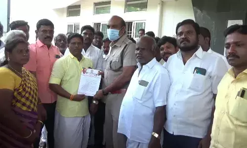 பெரம்பலூர்: ஜெய்பீம் திரைப்படத்தை தடை செய்யக்கோரி  பாமக கட்சியினர் மனு