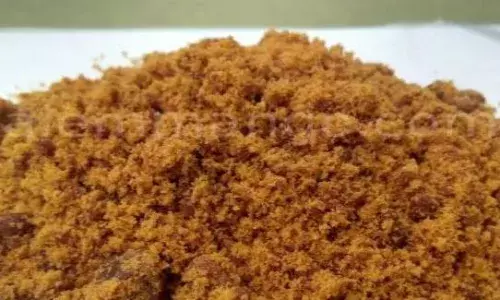 கவுந்தப்பாடி : ரூ.30 லட்சத்துக்கு நாட்டு சர்க்கரை ஏலம்
