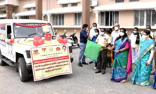 ஆண்களுக்கு நவீன கருத்தடை:  விழிப்புணர்வு வாகனம் துவக்கிவைப்பு