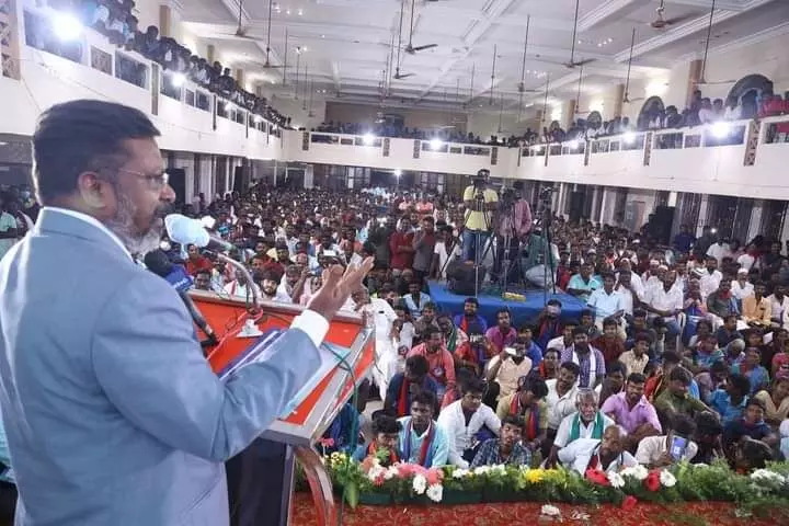 அரியலூரில் திருமாவளவன் பங்கேற்ற விடுதலை சிறுத்தைகள் கட்சி கருத்தரங்கு அரியலூரில் திருமாவளவன் பங்கேற்ற விடுதலை சிறுத்தைகள் கட்சி கருத்தரங்கு