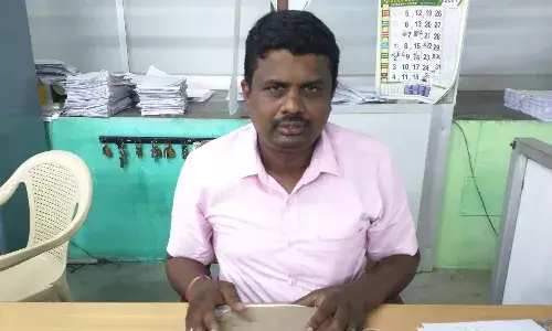குமாரபாளையம் துணை தாசில்தார் பொறுப்பேற்பு