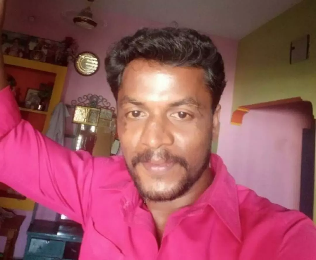கொடுத்த கடனை திருப்பி கேட்க சென்ற லாரி உரிமையாளர் அடித்துகொலை கொடுத்த கடனை திருப்பி கேட்க சென்ற லாரி உரிமையாளர் அடித்துகொலை