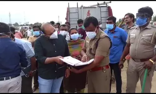 குளோரின் வாயு சுத்திரிப்பு ஆலையில் வாயு கசிவு காரணமாக ஒருவர் உயிர் இழப்பு குளோரின் வாயு சுத்திரிப்பு ஆலையில் வாயு கசிவு காரணமாக ஒருவர் உயிர் இழப்பு