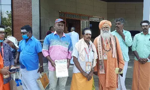 சிதம்பரம் ஆருத்ரா தரிசன விழாவில் பக்தர்களுக்கு அனுமதி வழங்க வேண்டி மனு
