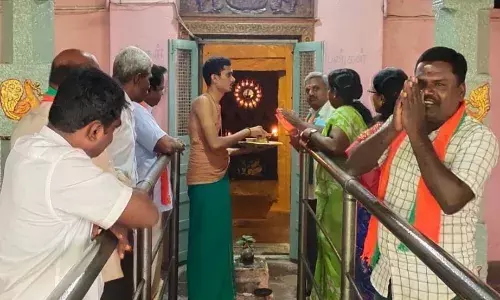 பாலக்கோடு கோட்டை ஈஸ்வரன் கோவிலில் பாஜகவினர் சிறப்பு வழிபாடு பாலக்கோடு கோட்டை ஈஸ்வரன் கோவிலில் பாஜகவினர் சிறப்பு வழிபாடு