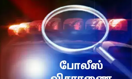 டாஸ்மாக் கடை முன் ஆசிரியர் மயங்கி விழுந்து பலி டாஸ்மாக் கடை முன் ஆசிரியர் மயங்கி விழுந்து பலி
