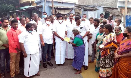 திருச்செங்கோடு நகராட்சியில் எம்எல்ஏ ஈஸ்வரன் மக்கள் குறை கேட்பு