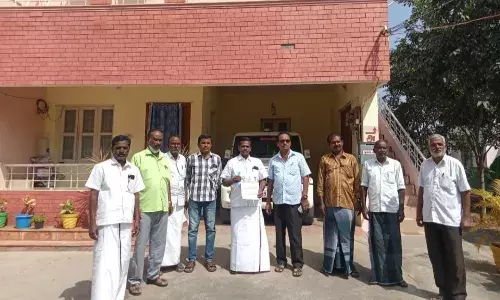 முதல்வரை அவதூறாக பேசிய அதிமுக எம்எல்ஏ மீது நடவடிக்கை எடுக்கக்கோரி போலீசில் புகார் முதல்வரை அவதூறாக பேசிய அதிமுக எம்எல்ஏ மீது நடவடிக்கை எடுக்கக்கோரி போலீசில் புகார்