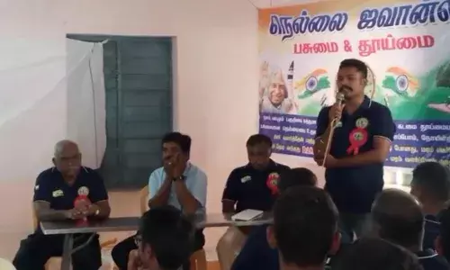 அம்பாசமுத்திரத்தில் இளைஞர்கள் ராணுவத்தில் சேர்வதற்கான வழிகாட்டு நிகழ்ச்சி அம்பாசமுத்திரத்தில் இளைஞர்கள் ராணுவத்தில் சேர்வதற்கான வழிகாட்டு நிகழ்ச்சி