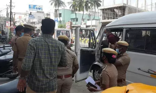 நீரிழிவு நோய் சிகிச்சைக்காக பேரறிவாளன் தர்மபுரி மருத்துவமனைக்கு வருகை நீரிழிவு நோய் சிகிச்சைக்காக பேரறிவாளன் தர்மபுரி மருத்துவமனைக்கு வருகை