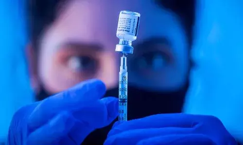 ஒரே நாளில் மேலும் 2 கொரோனா தடுப்பூசிகளுக்கு மத்திய அரசு அனுமதி