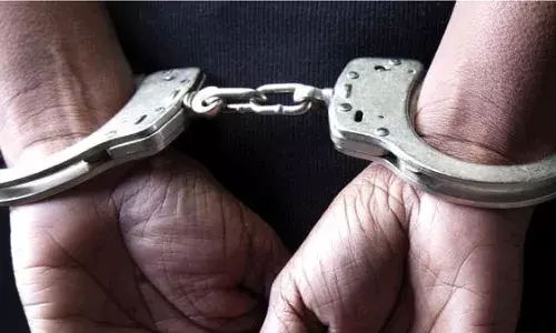 பெண்ணை கொன்று உடலை கிணற்றில் வீசிய மளிகைக்கடை உரிமையாளர் கைது