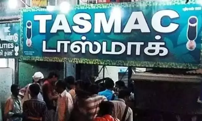 புத்தாண்டையொட்டி ஈரோட்டில் ஒரே நாளில் ரூ.5.28 கோடிக்கு மது விற்பனை புத்தாண்டையொட்டி ஈரோட்டில் ஒரே நாளில் ரூ.5.28 கோடிக்கு மது விற்பனை