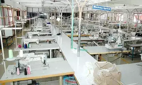 நூல் விலை  ரூ.30 உயர்வு: பின்னலாடைத்துறையினர் கவலை