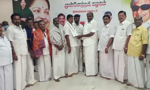 அதிமுகவில் இணைந்த வத்தலகுண்டு தேமுதிகவினர் அதிமுகவில் இணைந்த வத்தலகுண்டு தேமுதிகவினர்