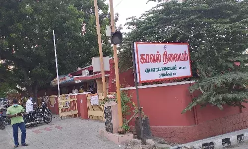 குமாரபாளையம் அருகே லாரி - டூவீலர் விபத்தில் ஒருவர் படுகாயம்