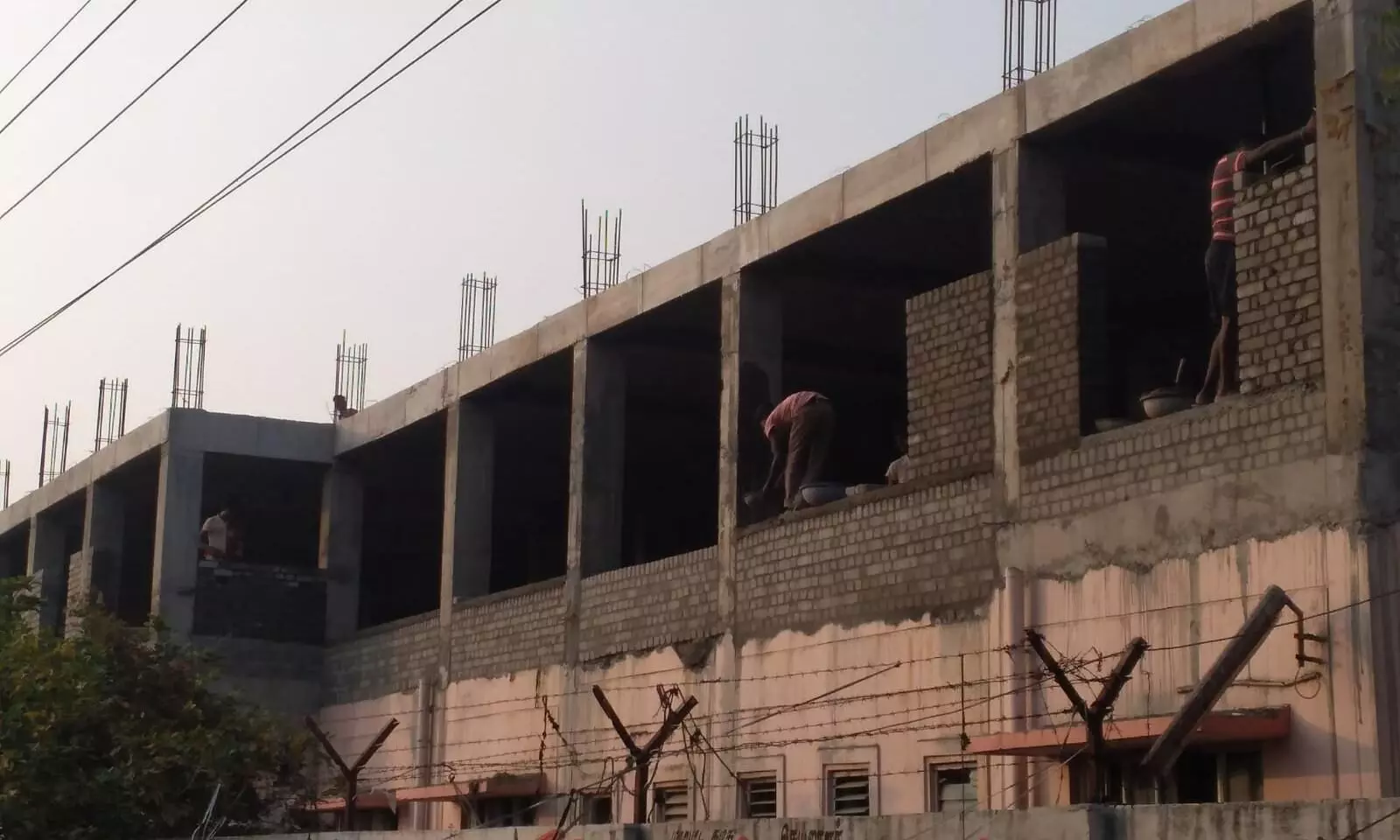குமாரபாளையம் அரசு மருத்துவமனையில் கூடுதல் கட்டுமான பணிகள் தீவிரம் குமாரபாளையம் அரசு மருத்துவமனையில் கூடுதல் கட்டுமான பணிகள் தீவிரம்