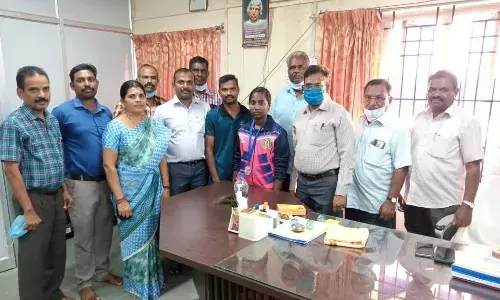 உத்தரகாண்ட் கபடி போட்டியில் பங்கேற்ற பெரம்பலூர் மாணவிக்கு பாராட்டு