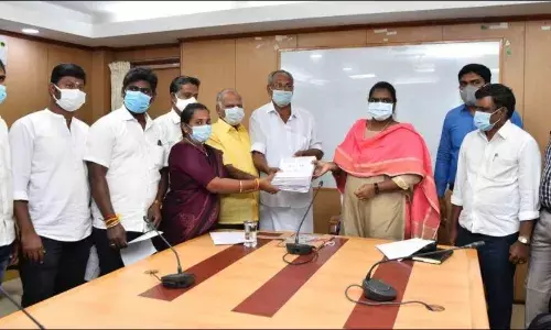 தர்மபுரி மாவட்டத்தில் இறுதி வாக்காளர் பட்டியல்: மாவட்ட ஆட்சியர் வெளியீடு தர்மபுரி மாவட்டத்தில் இறுதி வாக்காளர் பட்டியல்: மாவட்ட ஆட்சியர் வெளியீடு
