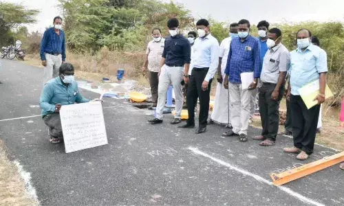 வந்தவாசியில் ரூ. 82 லட்சத்தில் தார்ச்சாலை: திருவண்ணாமலை ஆட்சியர் ஆய்வு