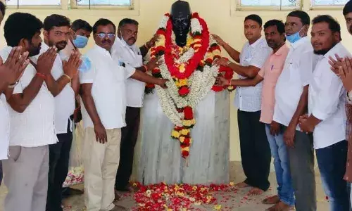 கொடிகாத்த குமரனுக்கு திருப்பூரில் பாரதிய ஜனதா கட்சி சார்பில் நினைவஞ்சலி