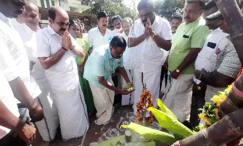 குமரி அதிமுக சார்பில் நடைபெற்ற பொங்கல்: தளவாய் சுந்தரம் பங்கேற்பு
