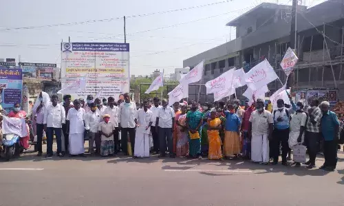 விழுப்புரத்தில் காவல்துறையை கண்டித்து  மாற்றுத்திறனாளிகள் ஆர்ப்பாட்டம்