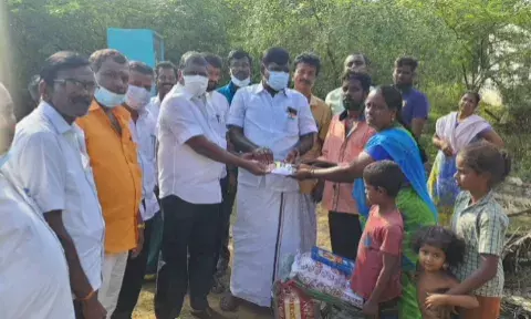 திருப்போரூர்: மின் கசிவால் சேதமடைந்த வீடுகளுக்கு நிவாரண உதவி வழங்கல்