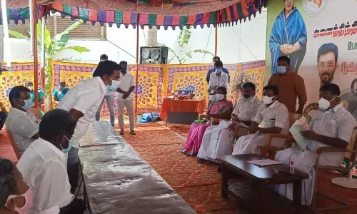 நகர்ப்புற உள்ளாட்சி தேர்தல்: வேட்பாளர் தேர்வு செய்வதில் அதிமுக  சுறுசுறுப்பு நகர்ப்புற உள்ளாட்சி தேர்தல்: வேட்பாளர் தேர்வு செய்வதில் அதிமுக  சுறுசுறுப்பு
