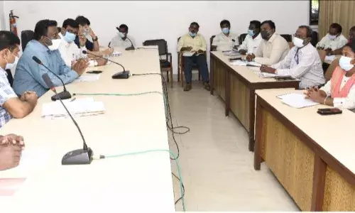 நகர்ப்புற உள்ளாட்சி தேர்தல்: தேனி மாவட்டத்தில் கண்காணிப்பு பணிகள் தீவிரம் நகர்ப்புற உள்ளாட்சி தேர்தல்: தேனி மாவட்டத்தில் கண்காணிப்பு பணிகள் தீவிரம்