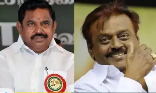 அதிமுக கூட்டணியில் தேமுதிக? அரசியல் களத்தில் மீண்டும் பரபரப்பு அதிமுக கூட்டணியில் தேமுதிக? அரசியல் களத்தில் மீண்டும் பரபரப்பு