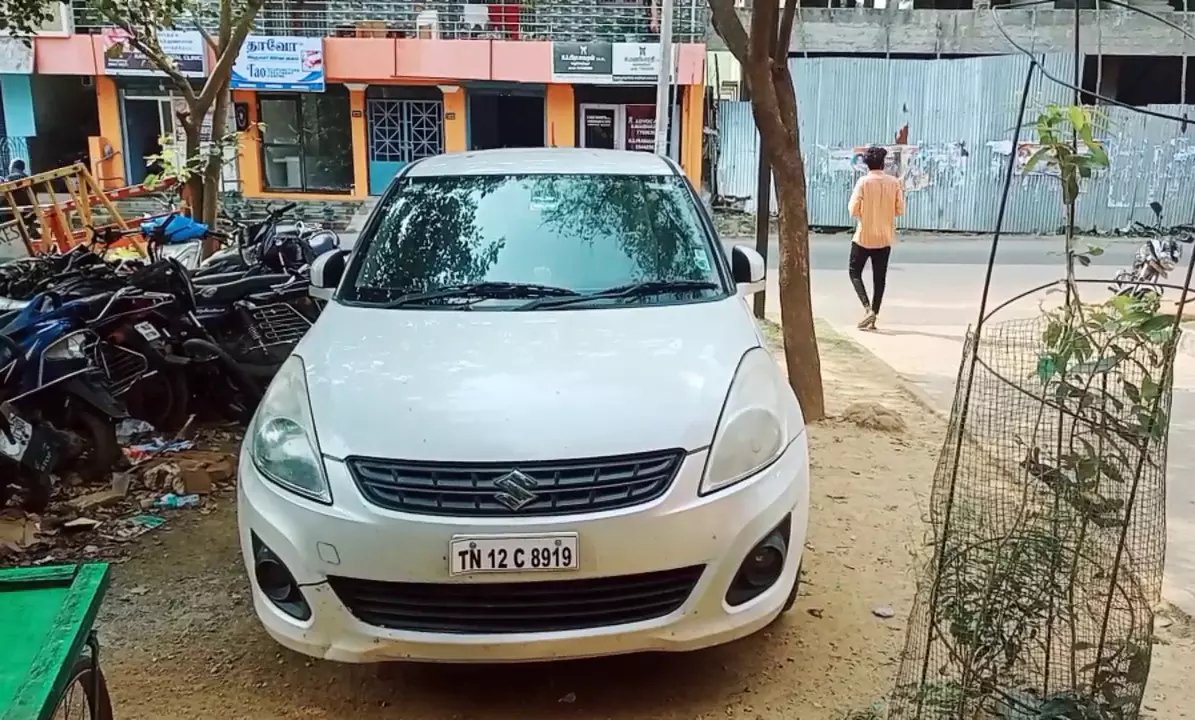 திருக்கழுக்குன்றம் அருகே காரில் கடத்தி வந்த போதை புகையிலை பறிமுதல் திருக்கழுக்குன்றம் அருகே காரில் கடத்தி வந்த போதை புகையிலை பறிமுதல்
