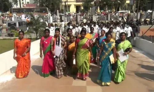 தஞ்சையில் அமமுக வேட்பாளர்கள் வேட்புமனு தாக்கல்