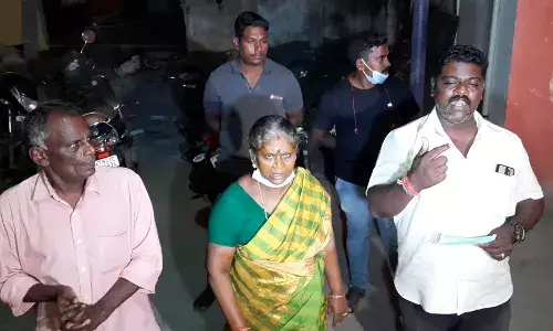 கடலூர் மாநகராட்சி திமுக வேட்பாளர் பட்டியல் வெளியீடு: அதிர்ச்சியில் திமுகவினர் கடலூர் மாநகராட்சி திமுக வேட்பாளர் பட்டியல் வெளியீடு: அதிர்ச்சியில் திமுகவினர்