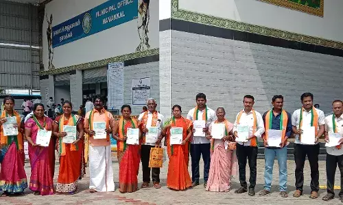 நாமக்கல் நகராட்சி தேர்தலில் போட்டியிட 10 பாஜக வேட்பாளர்கள் மனு தாக்கல்