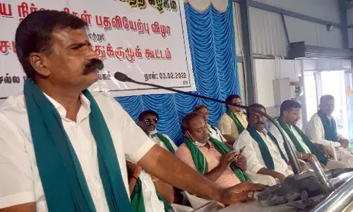 கரும்பு டன் ஒன்றுக்கு ரூ.5,000 வழங்க விவசாயிகள் சங்கம் கோரிக்கை கரும்பு டன் ஒன்றுக்கு ரூ.5,000 வழங்க விவசாயிகள் சங்கம் கோரிக்கை