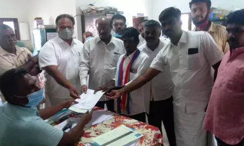 இலஞ்சி பேரூராட்சி 3வது வார்டில் பாேட்டியிட பாமக வேட்பாளர் மனு தாக்கல்