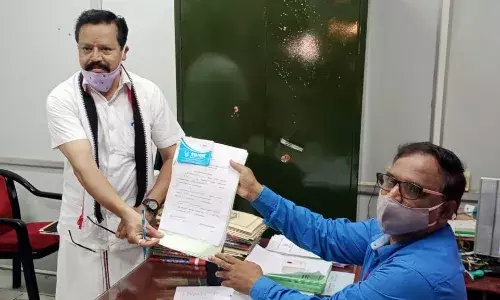நெல்லை மாநகராட்சி 22வது வார்டில் போட்டியிட அதிமுக வேட்பாளர் மனு தாக்கல்