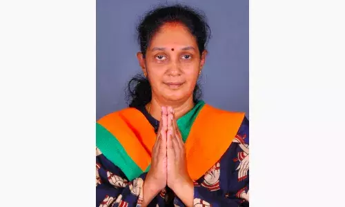 தேனி நகராட்சி  15 வது வார்டு பாஜக  வேட்பாளராக புவனேஷ்வரி போட்டி தேனி நகராட்சி  15 வது வார்டு பாஜக  வேட்பாளராக புவனேஷ்வரி போட்டி