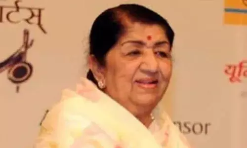 இந்தியாவின்  மெலடி குயின் லதா மங்கேஷ்கர் காலமானார்