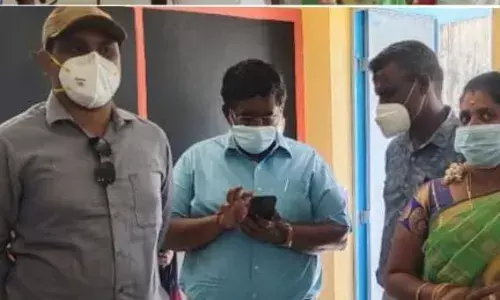 பெரிய ஒபுளாபுரம் புதிய அங்கன்வாடி கட்டிடத்தை ஆய்வு செய்த ஆட்சியர்