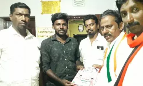தென்காசி 27வது வார்டு காங்கிரஸ் வேட்பாளர் காதர் மைதீன் தீவிர வாக்கு சேகரிப்பு