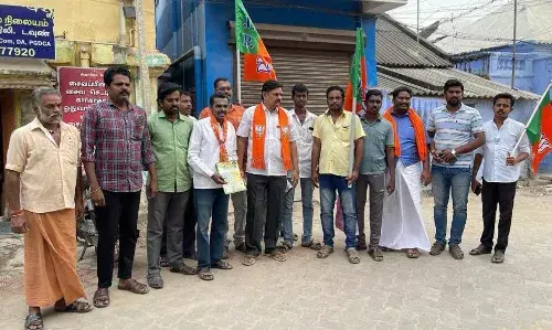 நெல்லை 27 வது வார்டு பாஜக வேட்பாளர் பாலாஜி கிருஷ்ணசுவாமி தீவிர வாக்கு சேகரிப்பு