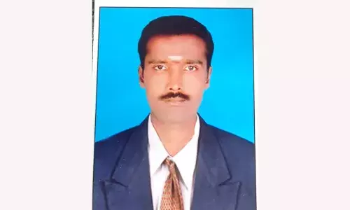 சாதனைகளை சொல்லி  தேனி நகராட்சி திமுக வேட்பாளர் வாக்கு சேகரிப்பு சாதனைகளை சொல்லி  தேனி நகராட்சி திமுக வேட்பாளர் வாக்கு சேகரிப்பு