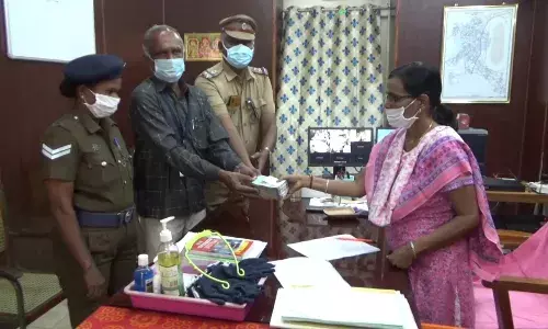 இராஜபாளையத்தில் உரிய ஆவணம் இன்றி எடுத்து வரப்பட்ட ரூ.1.24 லட்சம் பறிமுதல்